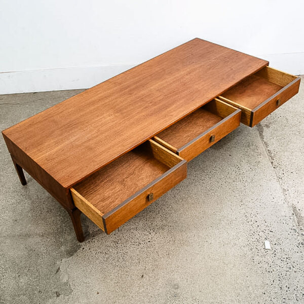 Mid Century Modern Coffee Table Large Walnut 3 Drawer Restored Brass Vintage Mcm - Image 6