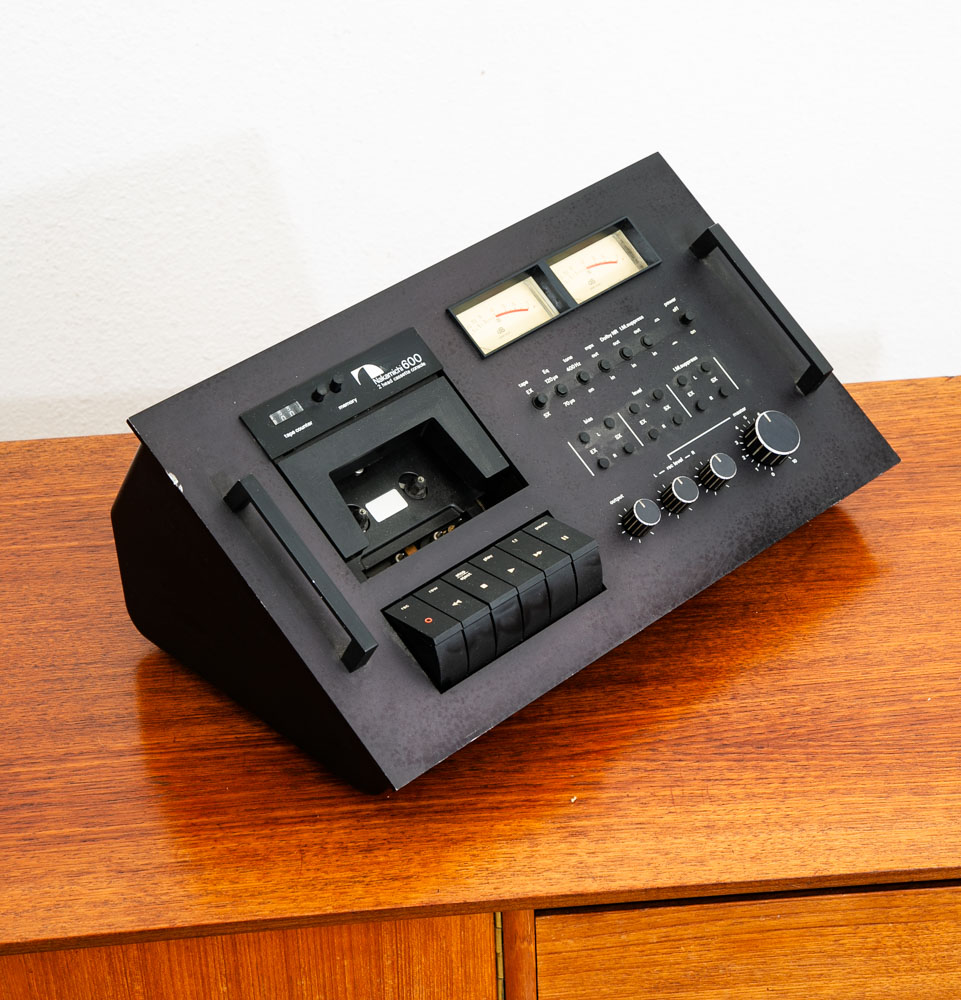 Vintage Tape Player Nakamichi 600 2 Head Cassette Recorder Deck Console Black