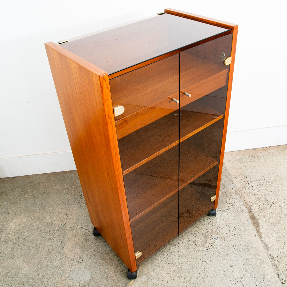 Mid Century Modern Stereo Storage Cabinet Teak Smoked Glass Hifi Audio Mcm Brass - Image 11