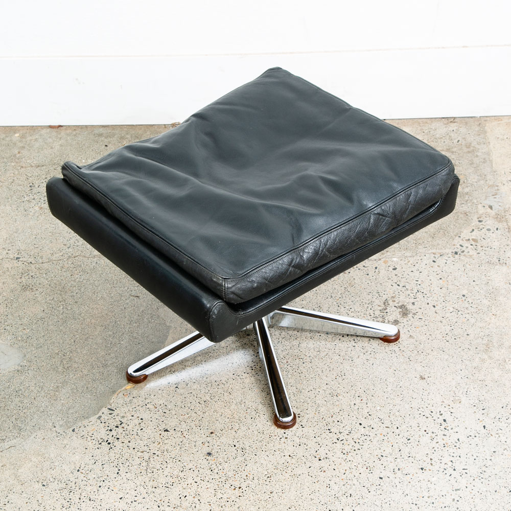 Mid Century Danish Modern Lounge Chair Georg Thams Black Leather Denmark Swivel - Image 6