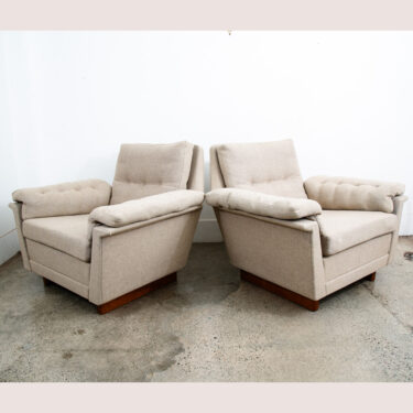 Mid Century Danish Modern Lounge Chairs Teak Ryesburg Mobler Light Grey Tufted