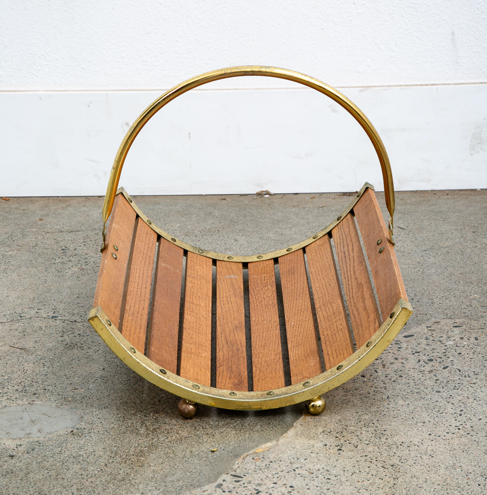 Mid Century Modern Magazine Rack Log Holder Modernist Oak Brass Vintage Handle - Image 3