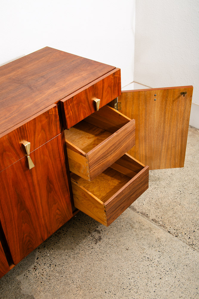Mid Century Modern Credenza Dresser Walnut Brass 12 Drawer Martinsville Doors - Image 11