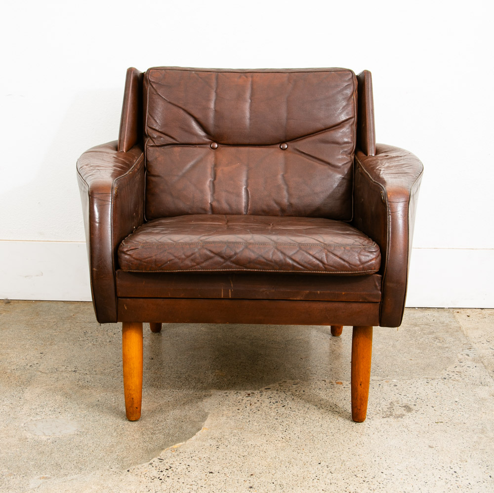 Mid Century Danish Modern Lounge Chair Brown Leather Armchair Legs Denmark Mcm - Image 2