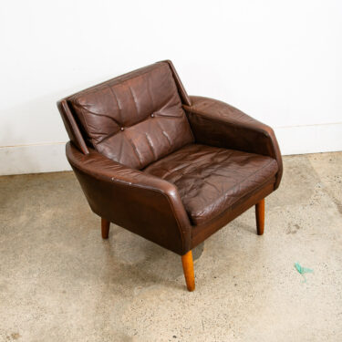 Mid Century Danish Modern Lounge Chair Brown Leather Armchair Legs Denmark Mcm