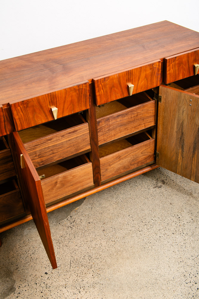 Mid Century Modern Credenza Dresser Walnut Brass 12 Drawer Martinsville Doors - Image 12