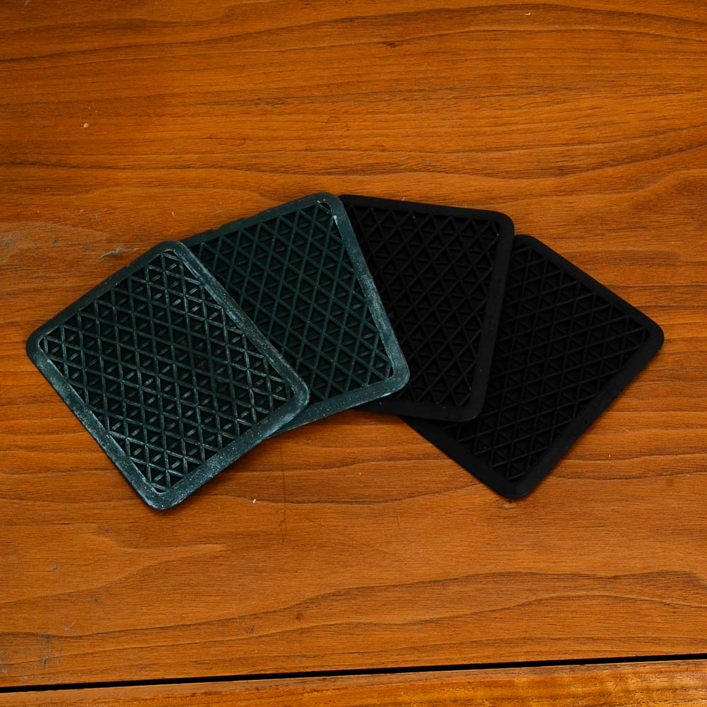 Mid Century Modern Circa 1960's Vintage Rubbermaid Kar-Rug Miniature Throw Rug Coaster Set of 4 - Image 4