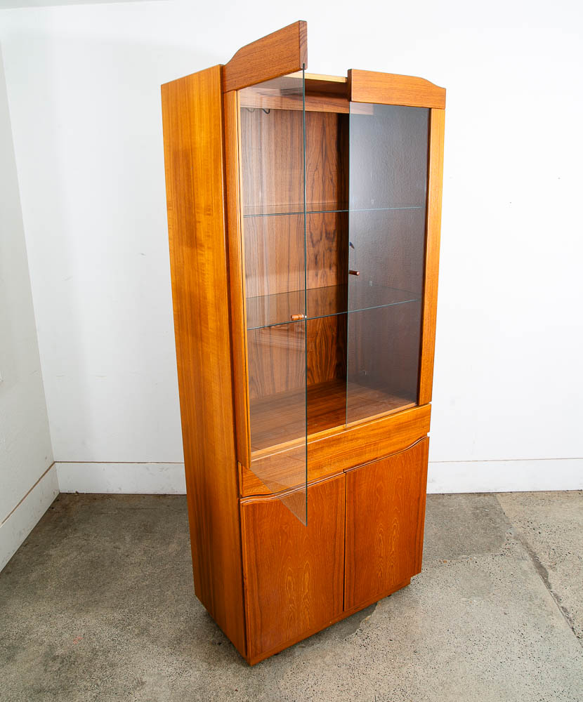 Mid Century Danish Modern Cabinet Skovby Hutch Credenza Display Teak Glass Mcm - Image 3