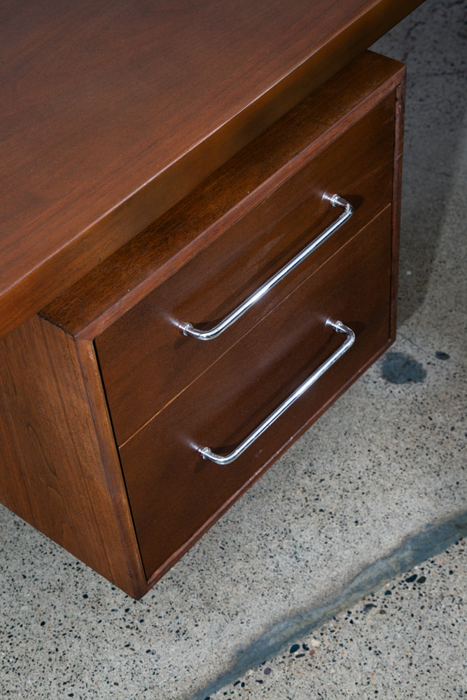 Mid Century Modern Desk Executive Office Stow Davis Boomerang Large Walnut Mcm - Image 12