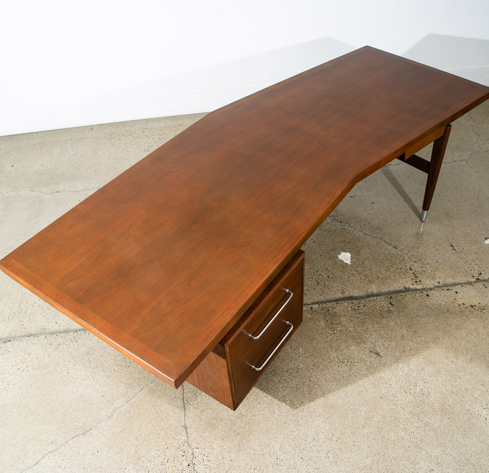 Mid Century Modern Desk Executive Office Stow Davis Boomerang Large Walnut Mcm - Image 2