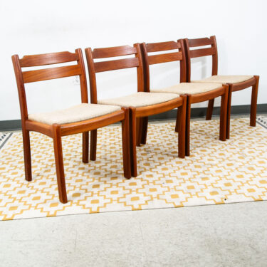 Mid Century Danish Modern Dining Chairs Dyrlund Brown Set 4 Teak Vintage Denmark