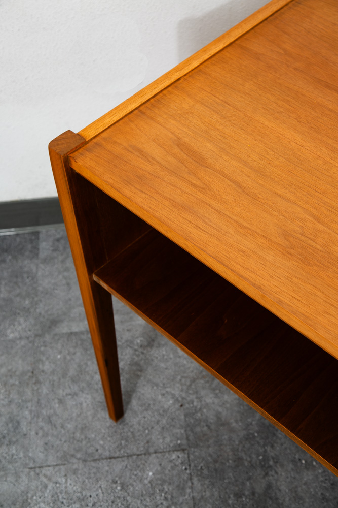 Mid Century Modern Desk Walnut Office Vintage 2 Drawers Executive Compact Mcm - Image 7