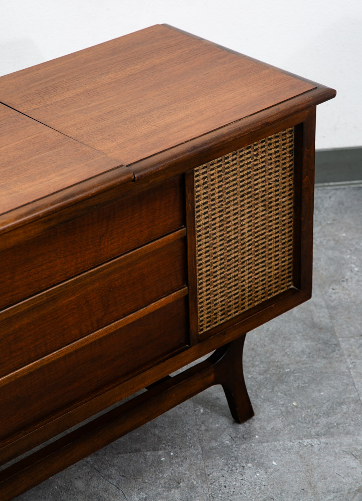 Mid Century Modern Stereo Console Record Player Radio Walnut Vintage Credenza - Image 12