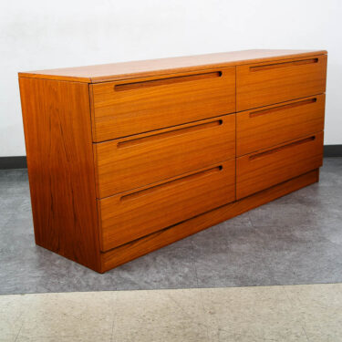 Mid Century Danish Modern Dresser Credenza Teak 6 Drawer Denmark Vintage Mcm