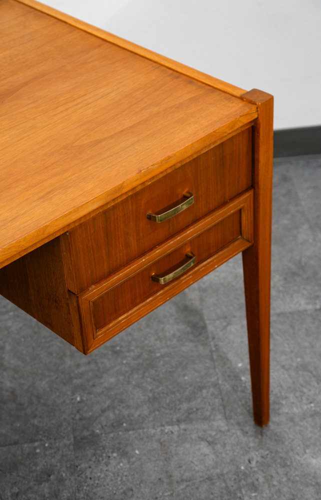 Mid Century Modern Desk Walnut Office Vintage 2 Drawers Executive Compact Mcm - Image 11