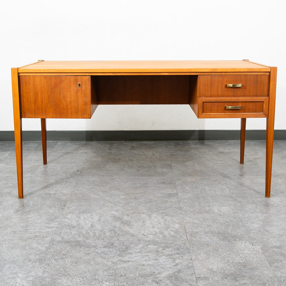 Mid Century Modern Desk Walnut Office Vintage 2 Drawers Executive Compact Mcm - Image 5