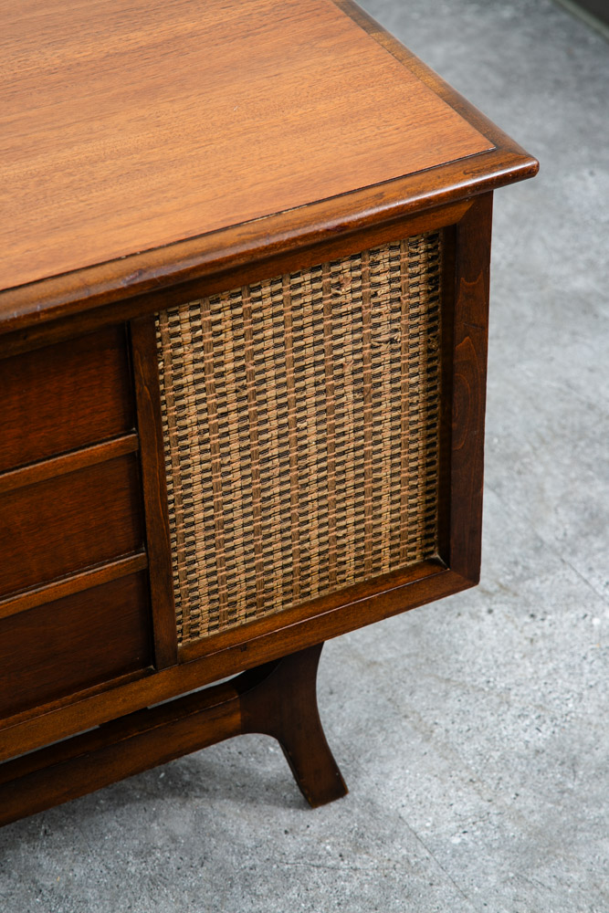 Mid Century Modern Stereo Console Record Player Radio Walnut Vintage Credenza - Image 8