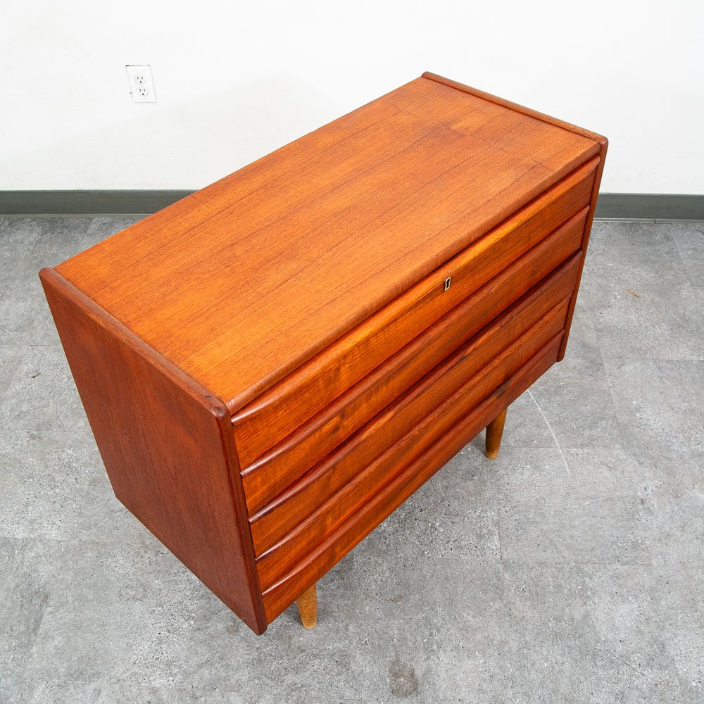 Mid Century Danish Modern Chest of Drawers Dresser Teak Vintage Locking 5 Mcm - Image 6
