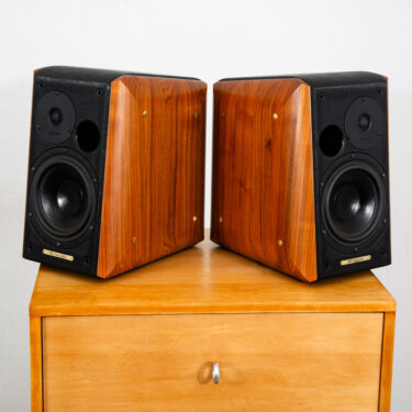 Vintage Speakers Sonus Faber Concerto Pair Walnut Black Leather Hifi Bi Wiring