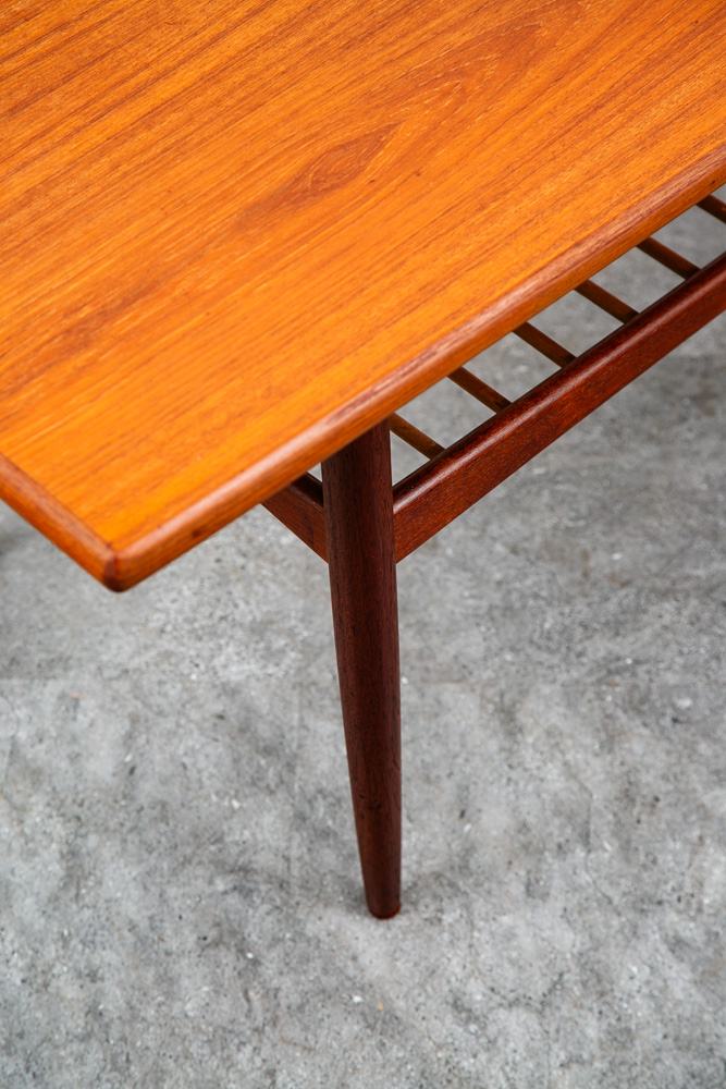 Mid Century Danish Modern Coffee Table Slat Shelf Teak Surfboard Vintage Mcm - Image 5
