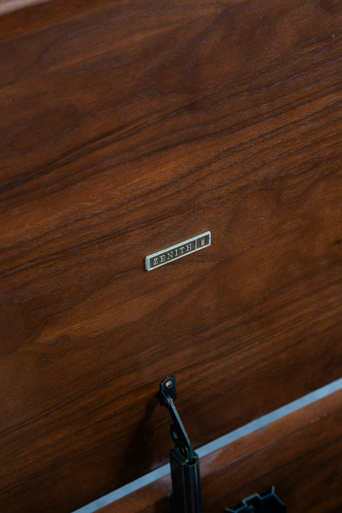 Mid Century Modern Stereo Console Zenith MN2606 Record Player Vintage Radio - Image 8