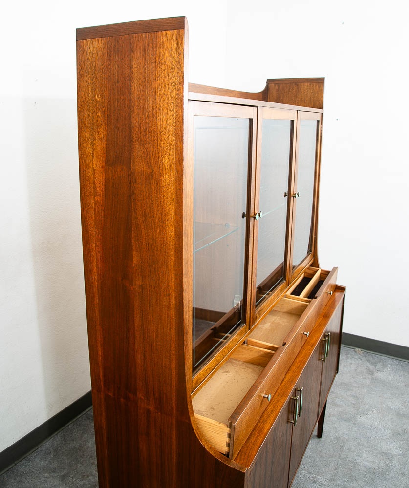 Mid Century Modern China Cabinet Hutch Walnut Kroehler Credenza Display Glass - Image 10
