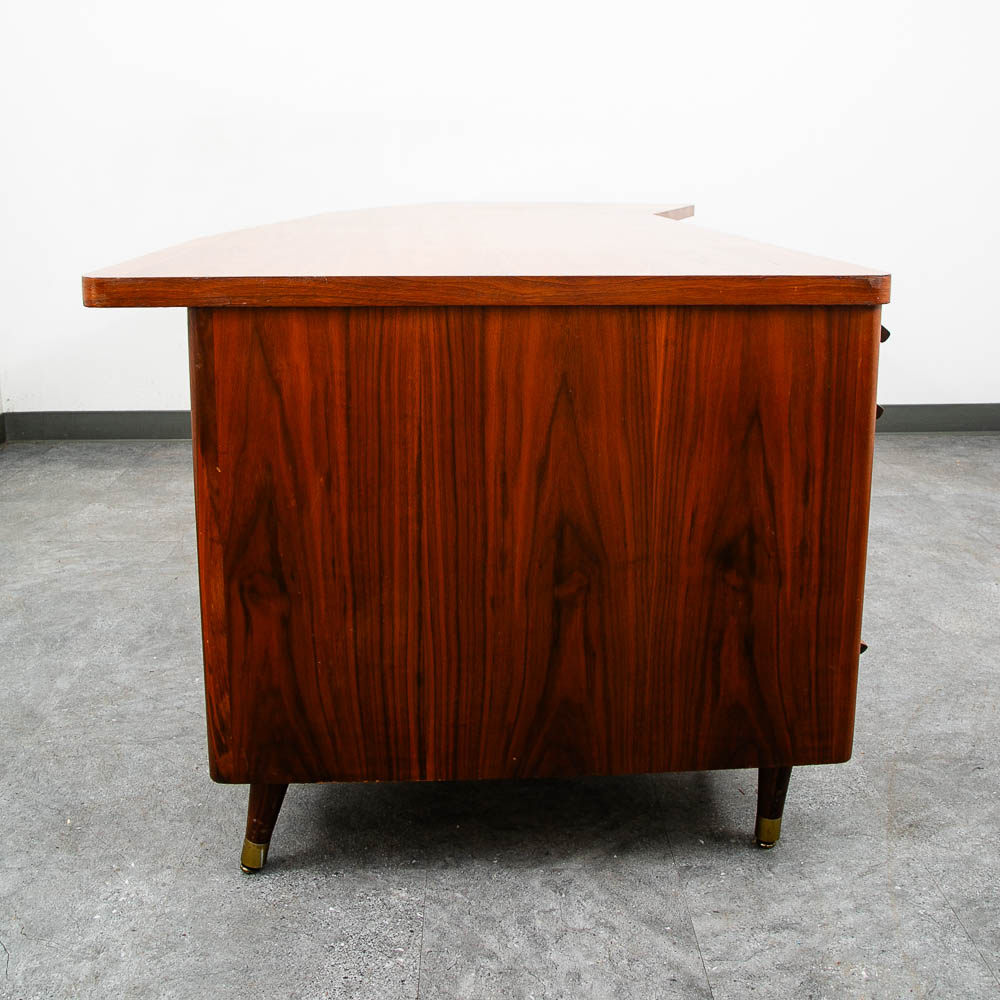 Mid Century Modern Desk Executive Office Stow Davis Boomerang Large Walnut Mcm - Image 4