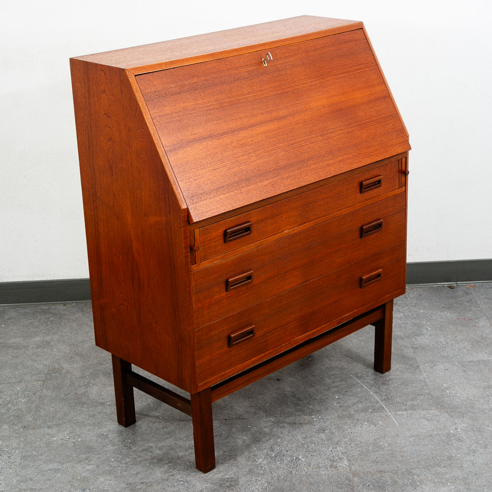 Mid Century Danish Modern Secretary Desk Bureau Denmark Teak Drawers Drop Down - Image 2