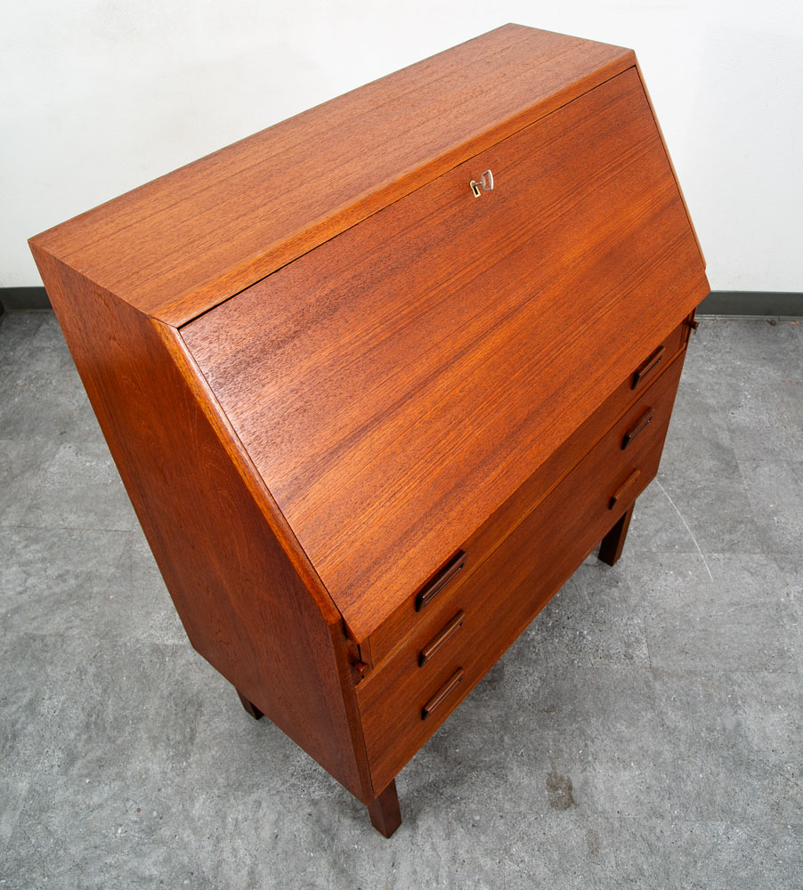 Mid Century Danish Modern Secretary Desk Bureau Denmark Teak Drawers Drop Down - Image 6