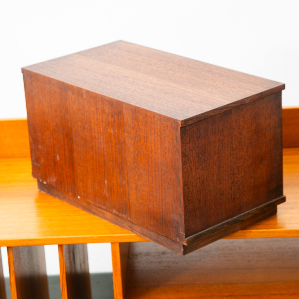 Mid Century Modern Jewelry Chest Three Drawer Walnut Drawer Ricardo Lynn & Co - Image 7