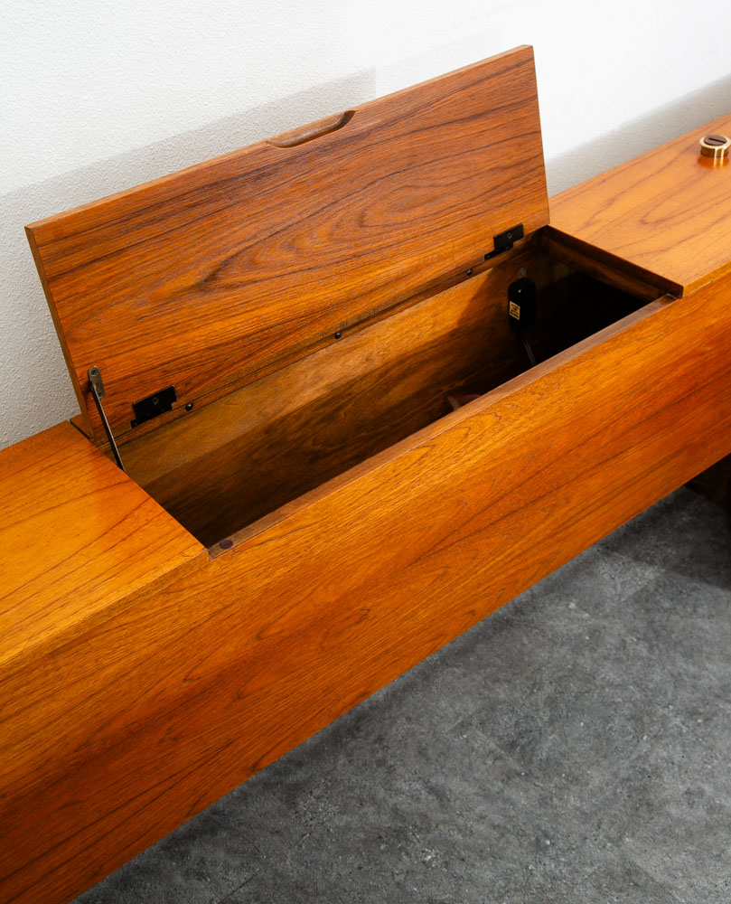 Mid Century Danish Modern Headboard Bed Frame Scova Teak nighstands Queen Mint - Image 10