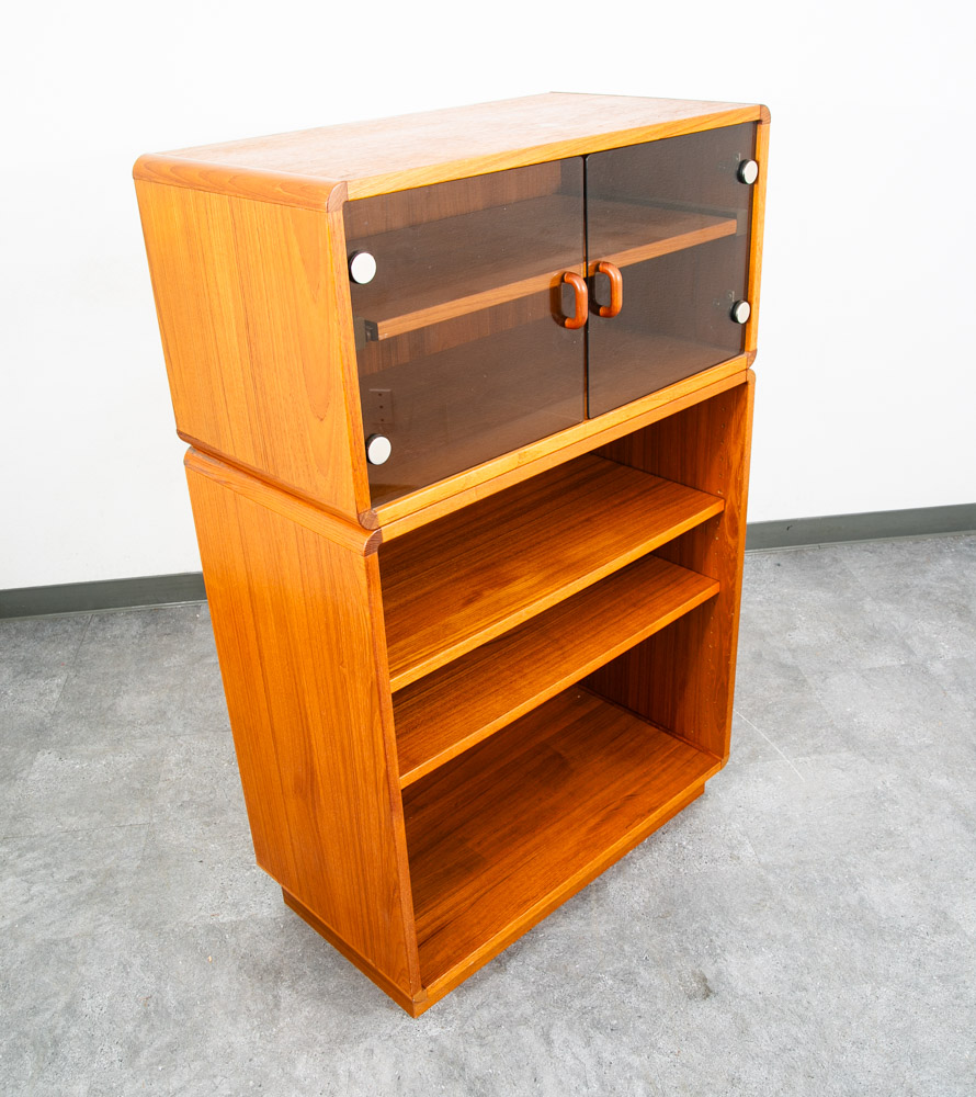 Mid Century Danish Modern Bookshelf Cabinet Teak Shelves Glass Doors Display Mcm - Image 8