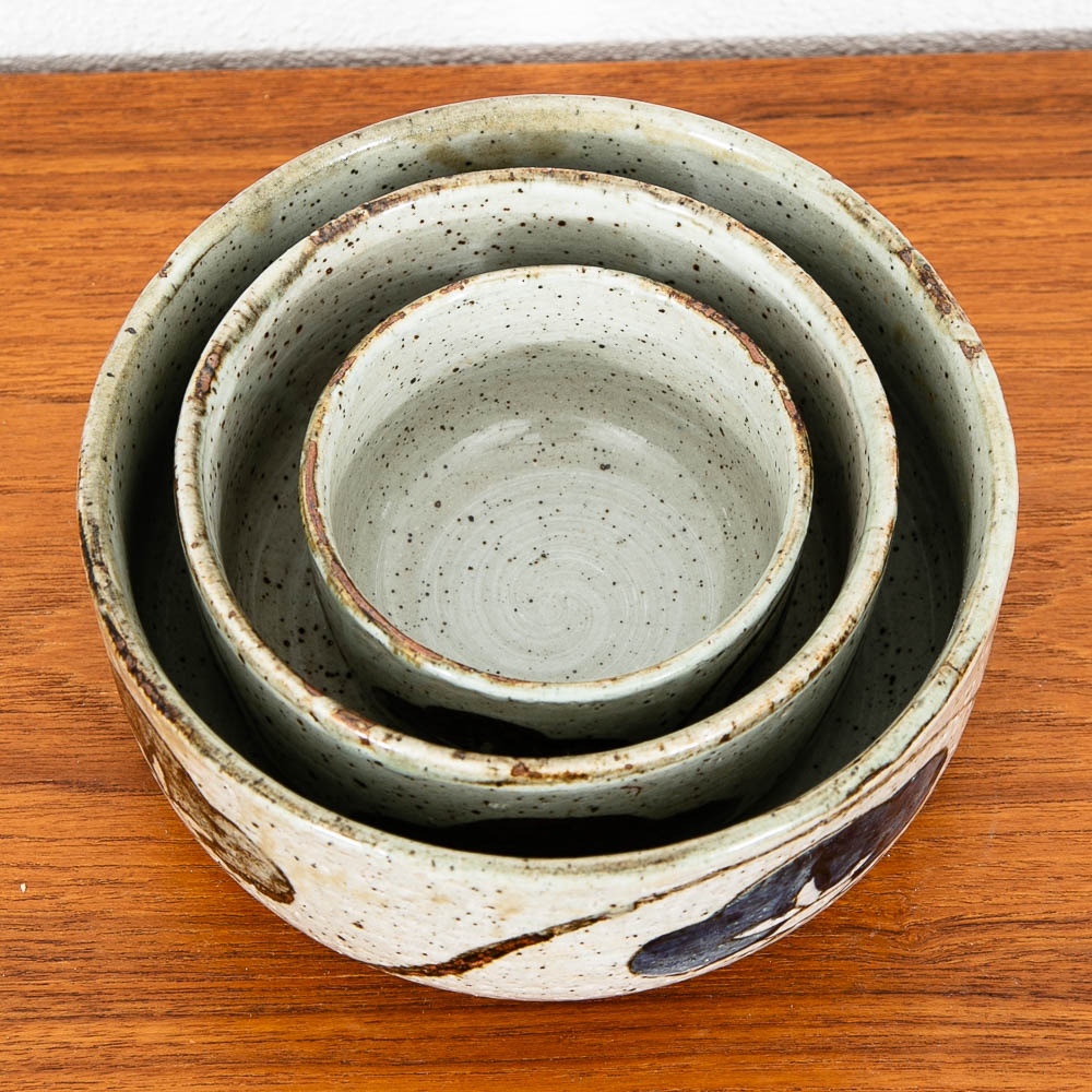 Mid Century Modern Nesting Bowls Japanese Stoneware Set of 3 Ceramic Otagiri - Image 5