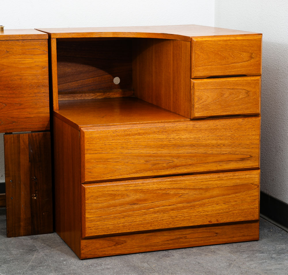 Mid Century Danish Modern Headboard Bed Frame Scova Teak nighstands Queen Mint - Image 11