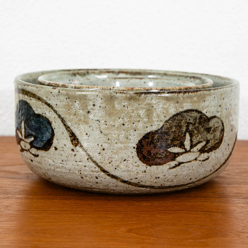 Mid Century Modern Nesting Bowls Japanese Stoneware Set of 3 Ceramic Otagiri - Image 4
