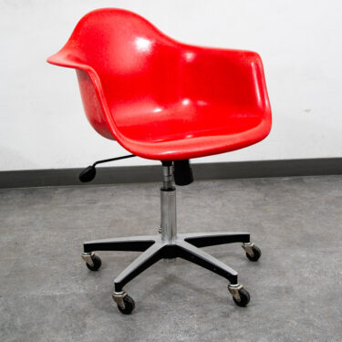 Mid Century Modern Lounge Chair Ray Eames Herman Miller Red Arm Shell Modernica