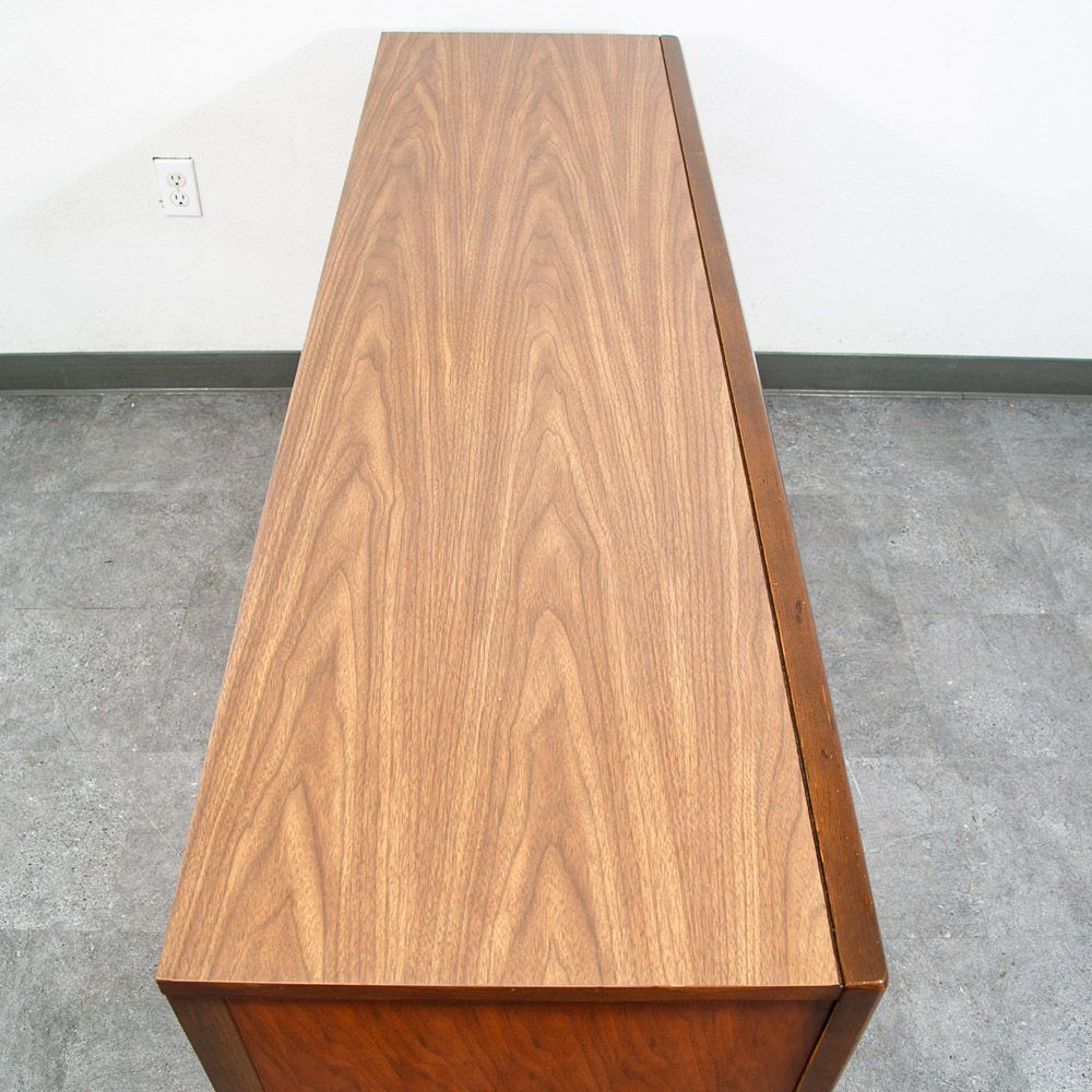 Mid Century Modern Dresser Credenza Keller 3 Drawer Walnut Vintage Danish Mcm - Image 4
