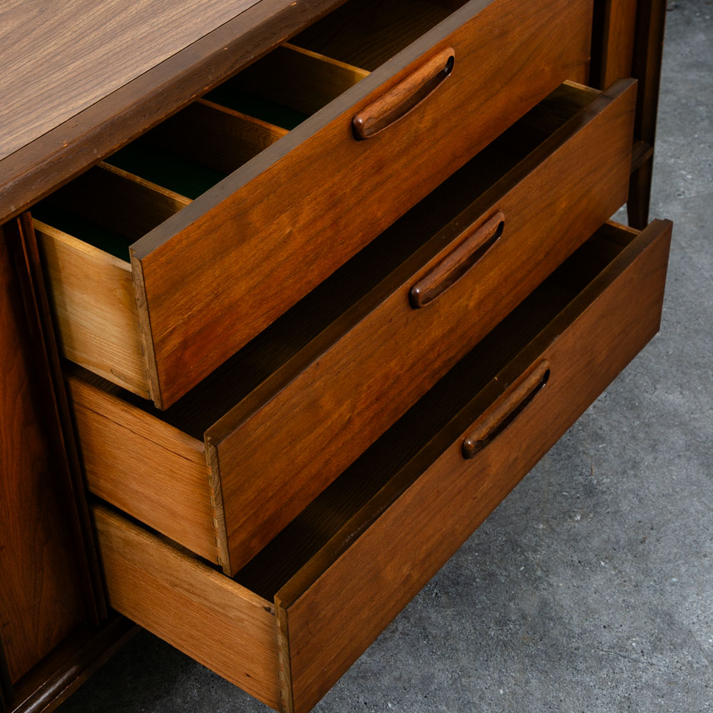 Mid Century Modern Dresser Credenza Keller 3 Drawer Walnut Vintage Danish Mcm - Image 12