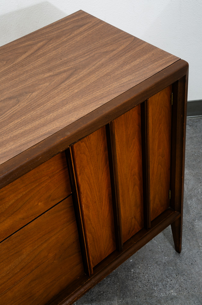Mid Century Modern Dresser Credenza Keller 3 Drawer Walnut Vintage Danish Mcm - Image 9
