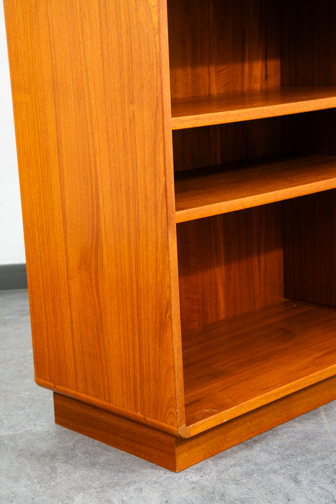 Mid Century Danish Modern Bookshelf Cabinet Teak Shelves Glass Doors Display Mcm - Image 11