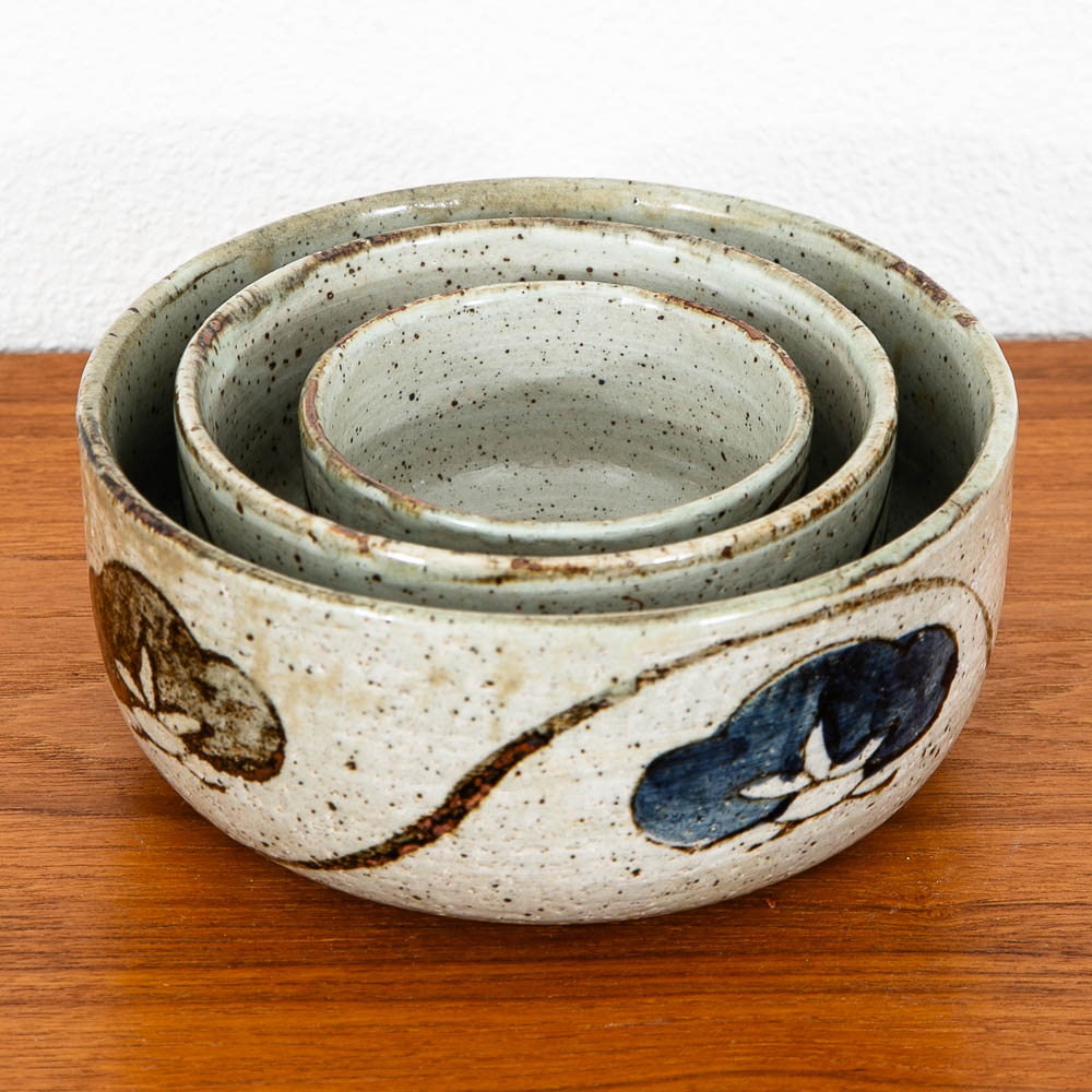 Mid Century Modern Nesting Bowls Japanese Stoneware Set of 3 Ceramic Otagiri - Image 3