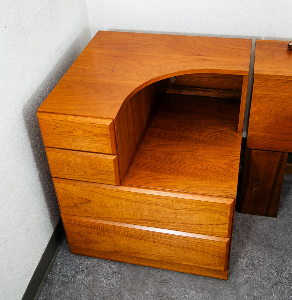 Mid Century Danish Modern Headboard Bed Frame Scova Teak nighstands Queen Mint - Image 12