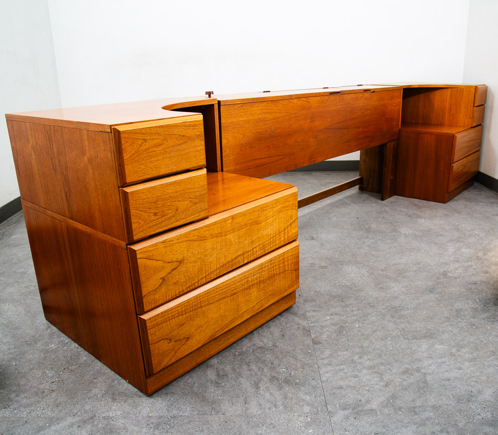 Mid Century Danish Modern Headboard Bed Frame Scova Teak nighstands Queen Mint - Image 3