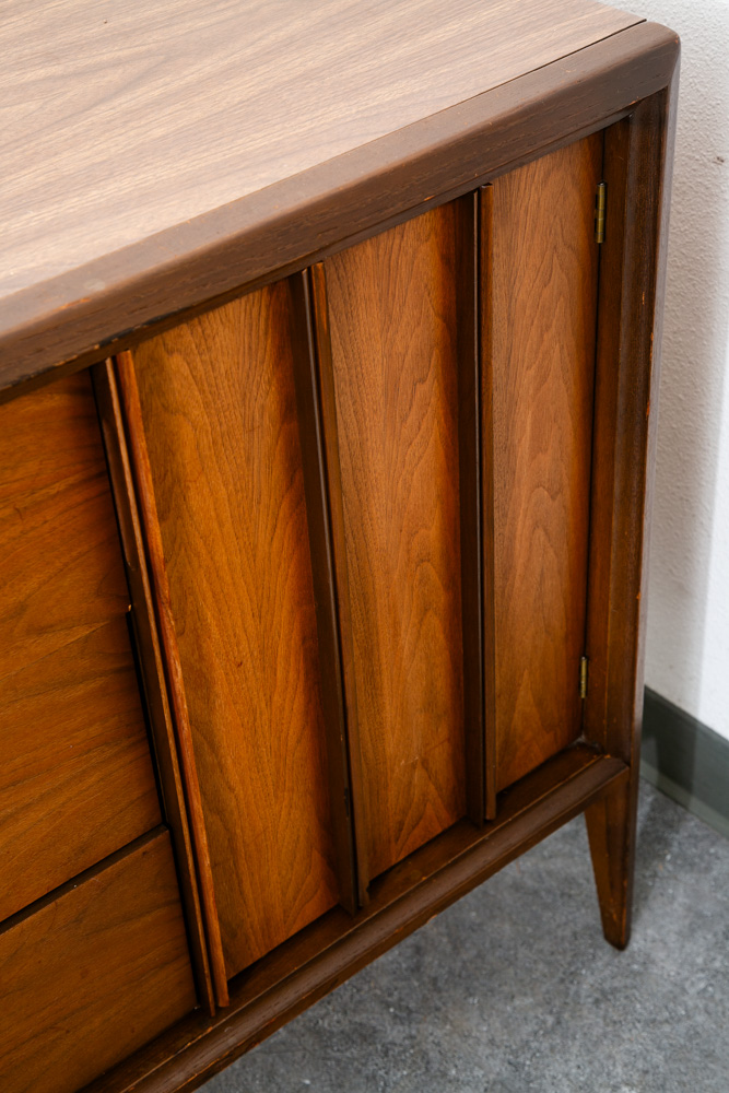 Mid Century Modern Dresser Credenza Keller 3 Drawer Walnut Vintage Danish Mcm - Image 10