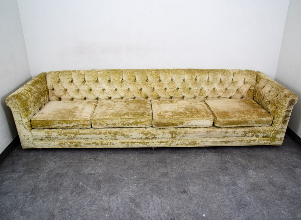 Mid Century Danish Modern Sofa Couch Green Velour 4 Seater Tufted Vintage Mcm - Image 2