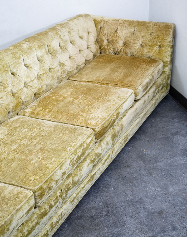 Mid Century Danish Modern Sofa Couch Green Velour 4 Seater Tufted Vintage Mcm - Image 4